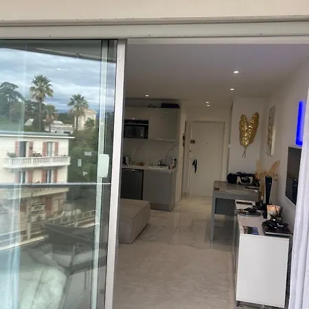 Apartmán Luxe Jaccuzi Marbre Et Terrasse *