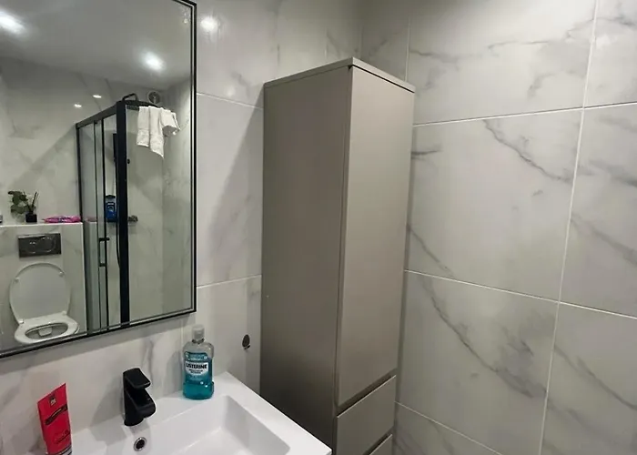 Luxe Jaccuzi Marbre Et Terrasse Apartman